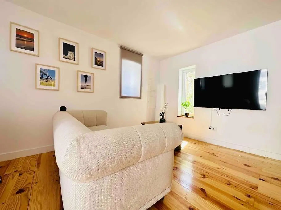 Holiday home New Amazing Cozy House In The Heart Lisbon Villa